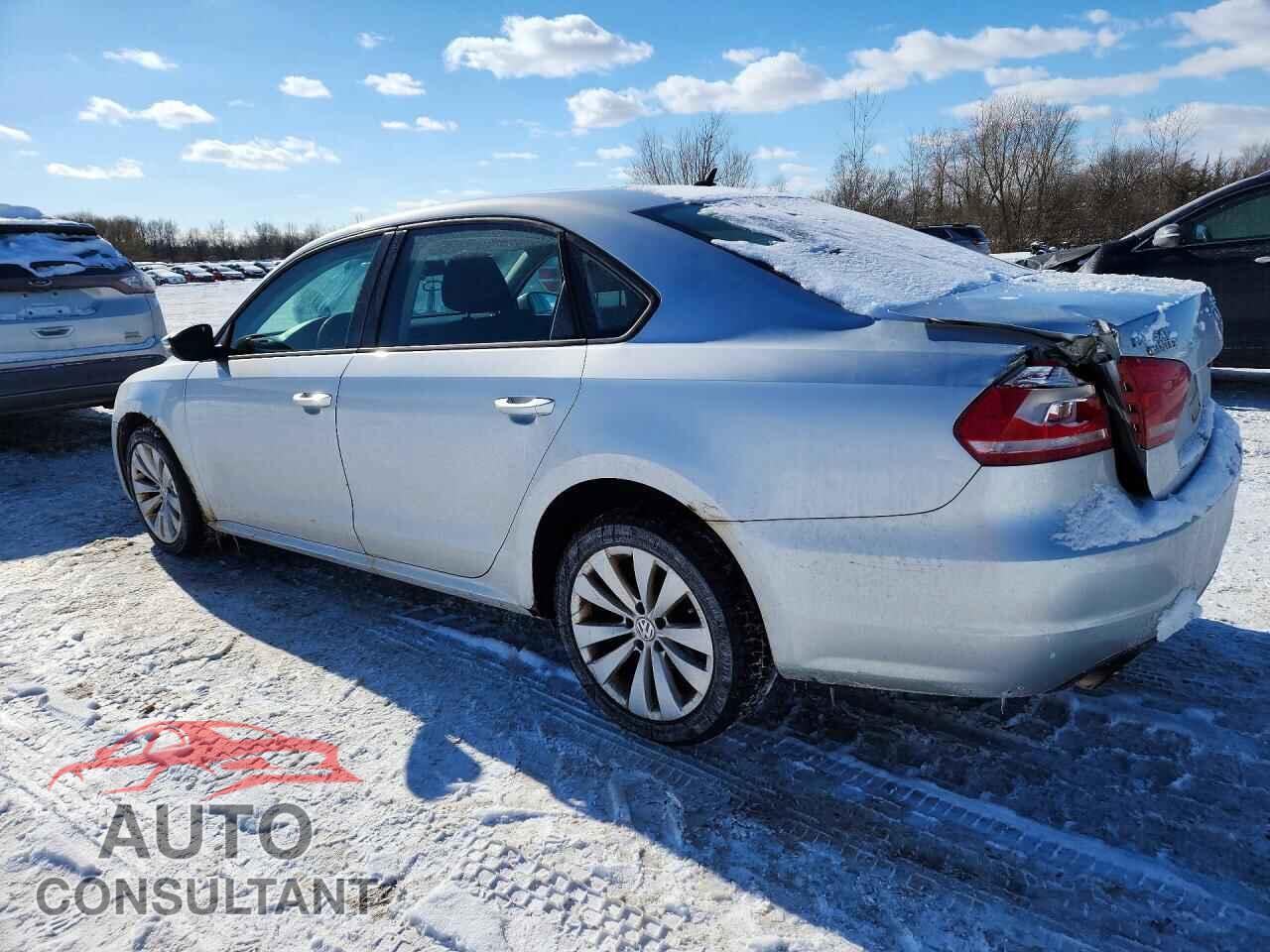 VOLKSWAGEN PASSAT 2012 - 1VWAH7A39CC033531