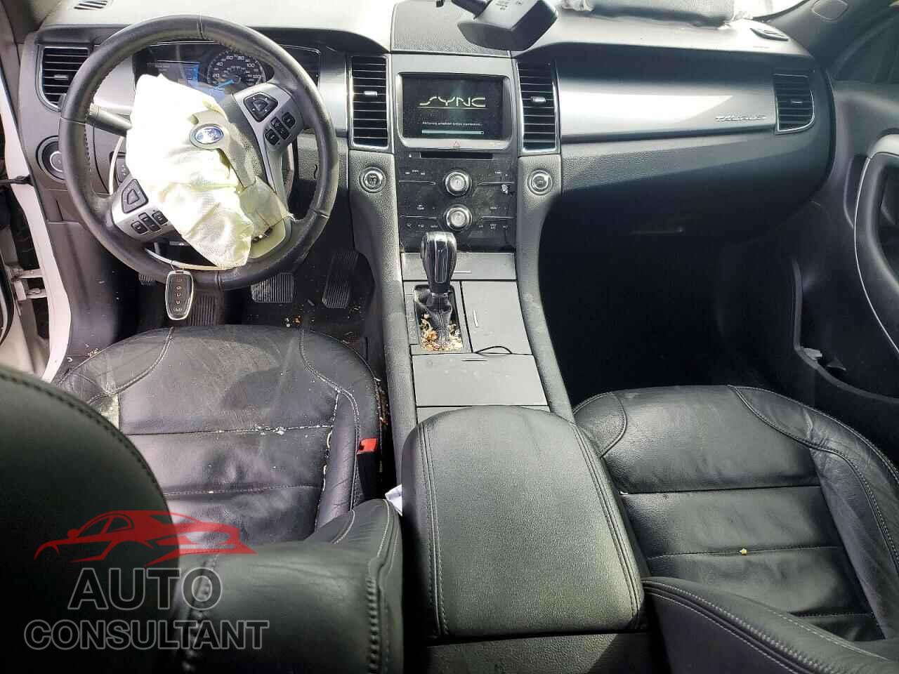 FORD TAURUS 2015 - 1FAHP2E89FG184076