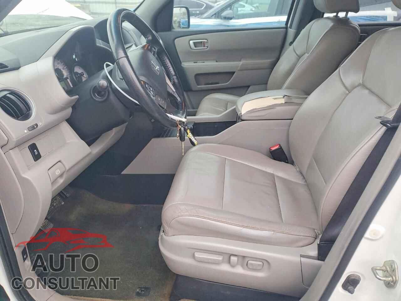 HONDA PILOT 2014 - 5FNYF4H66EB024751