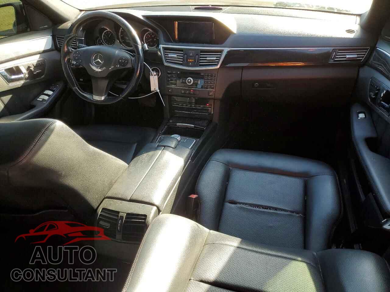 MERCEDES-BENZ E-CLASS 2010 - WDDHF5GB4AA073301