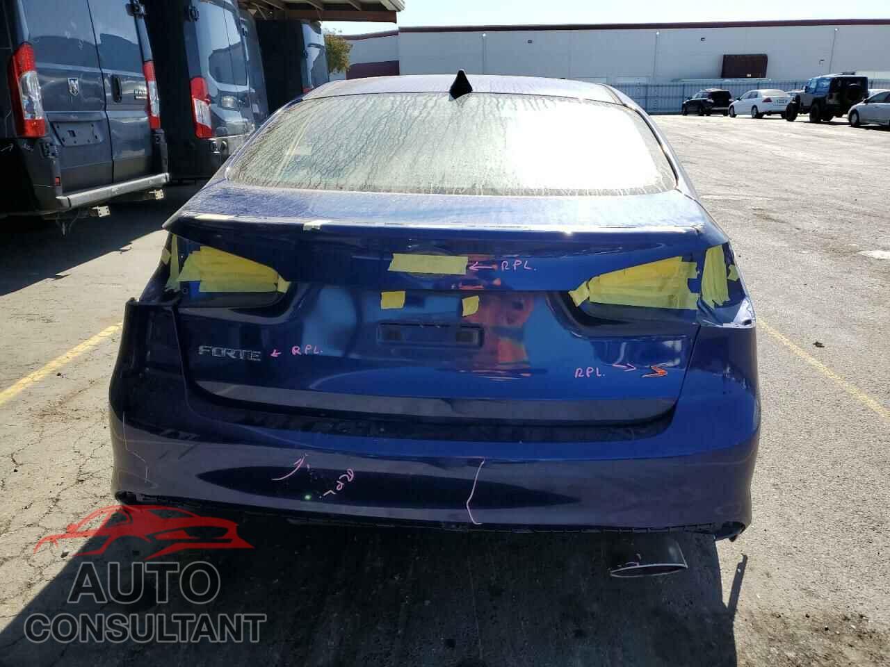KIA FORTE 2017 - 3KPFL4A71HE140453