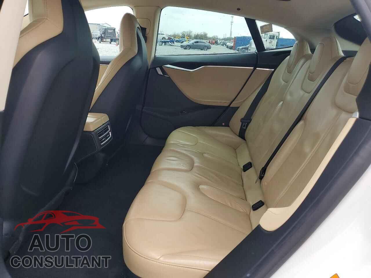 TESLA MODEL S 2014 - 5YJSA1H12EFP38531
