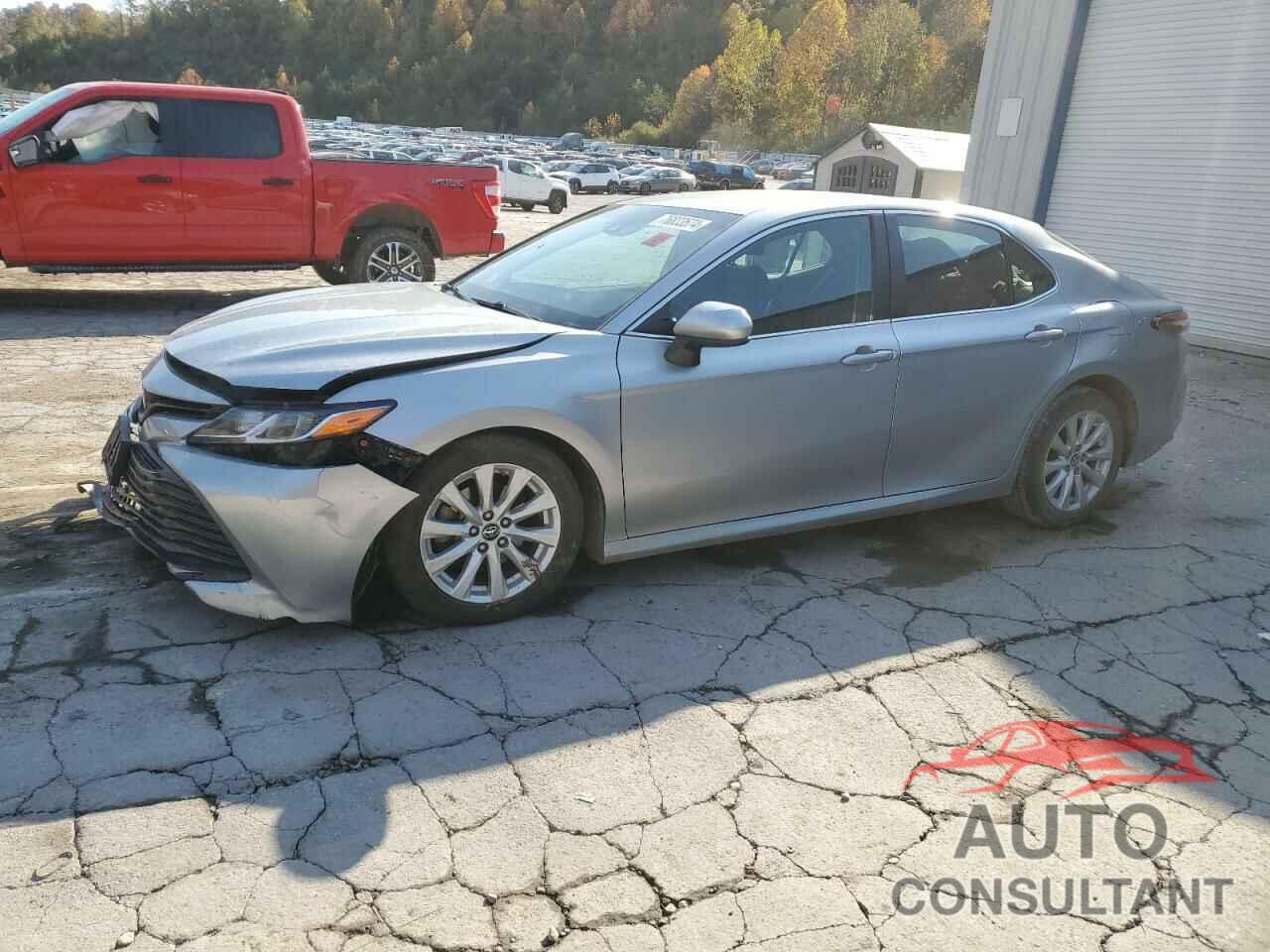 TOYOTA CAMRY 2018 - 4T1B11HK1JU106304