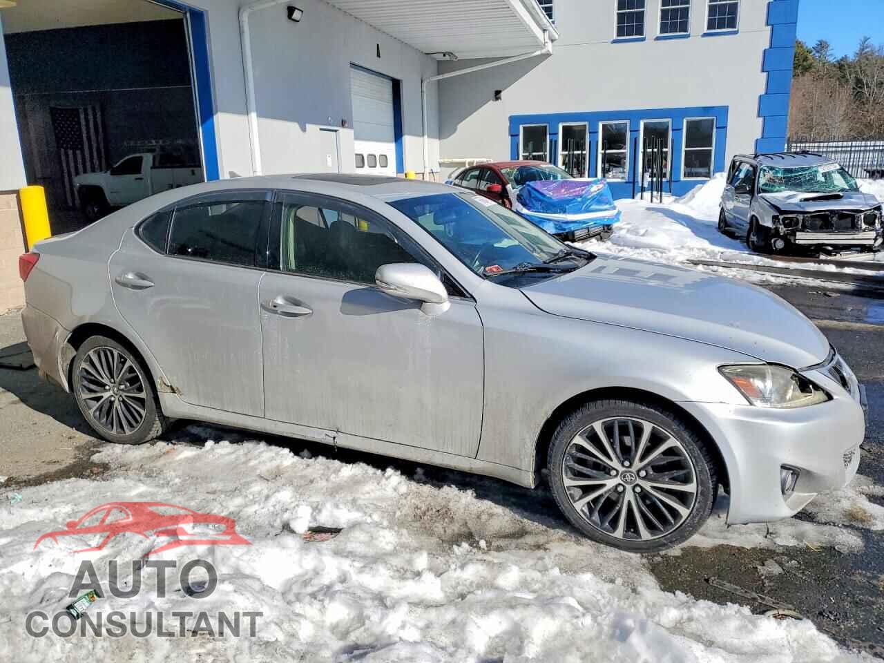 LEXUS IS 2012 - JTHCF5C27C5059428