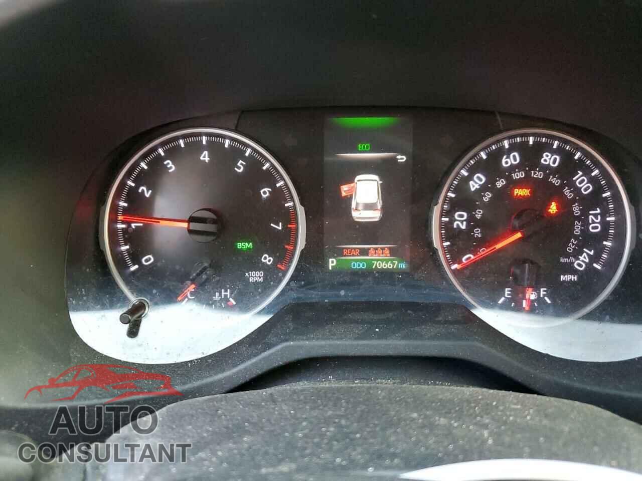 TOYOTA RAV4 2019 - JTMP1RFV7KJ014669