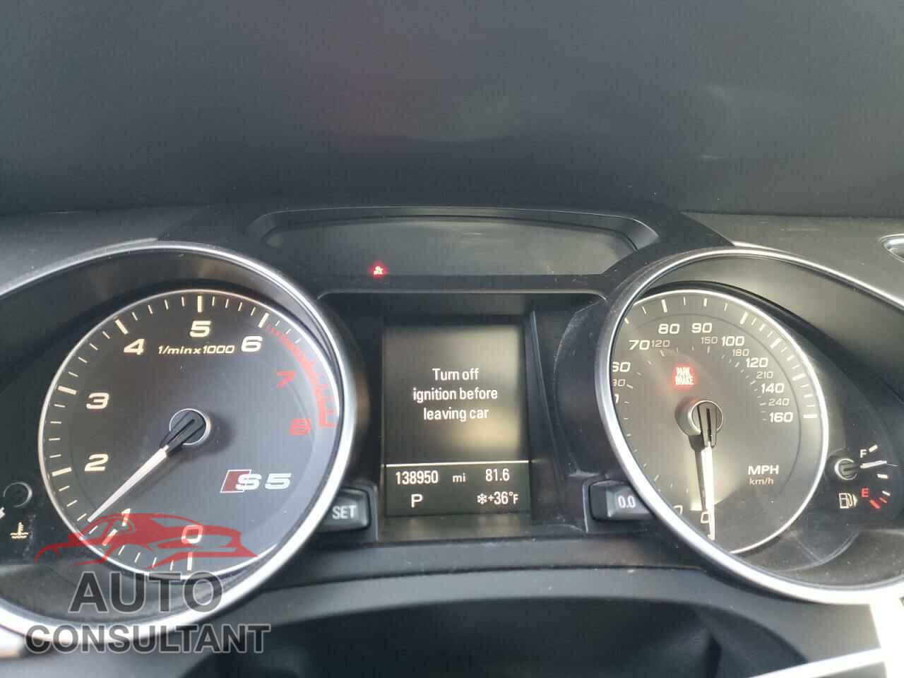 AUDI S5/RS5 2013 - WAUCGAFRXDA010875
