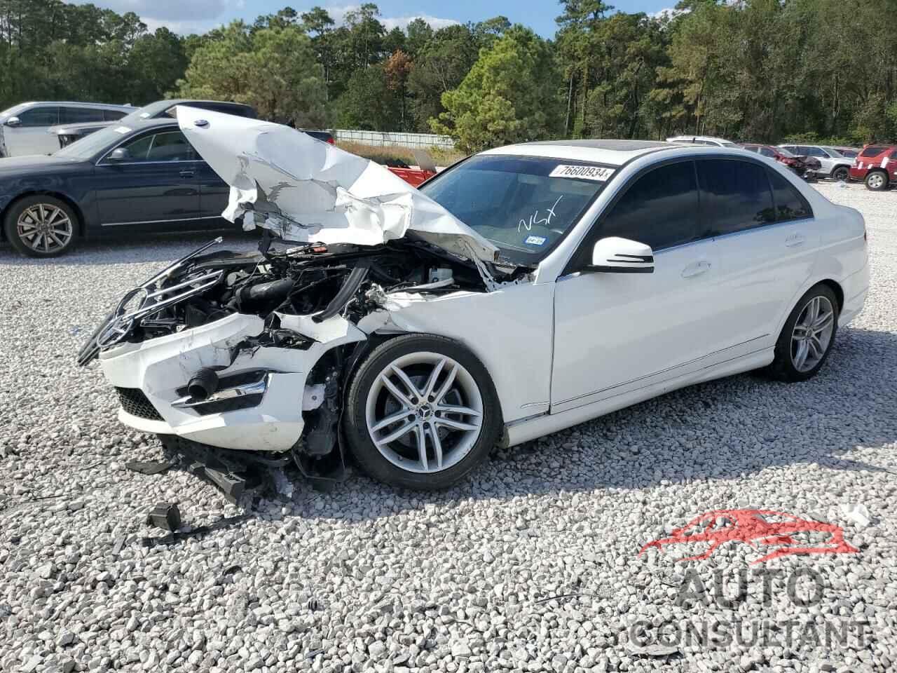 MERCEDES-BENZ C-CLASS 2013 - WDDGF4HB9DR273875