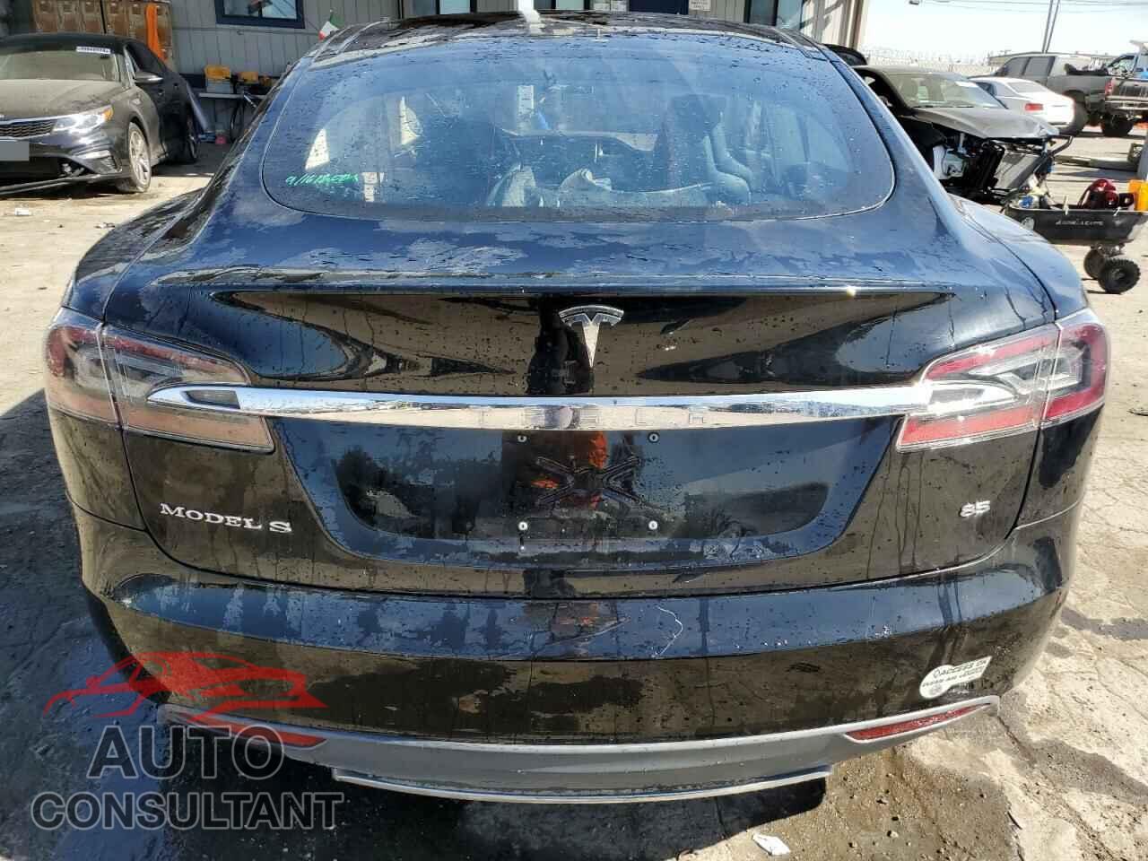 TESLA MODEL S 2014 - 5YJSA1H17EFP42610