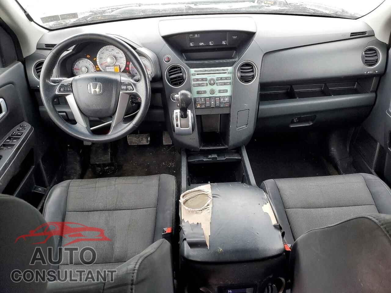 HONDA PILOT 2011 - 5FNYF4H43BB054901