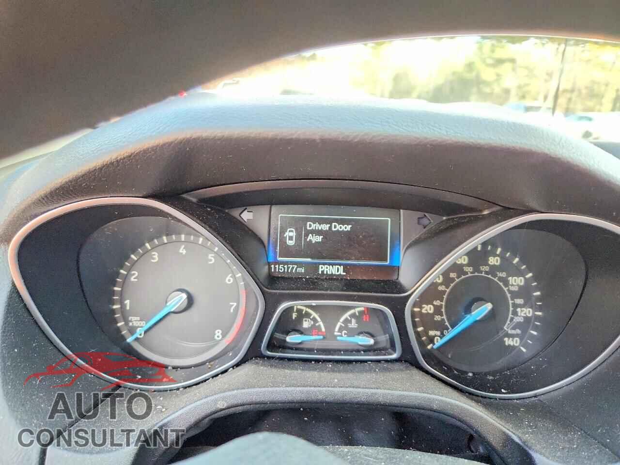 FORD FOCUS 2016 - 1FADP3F28GL399939
