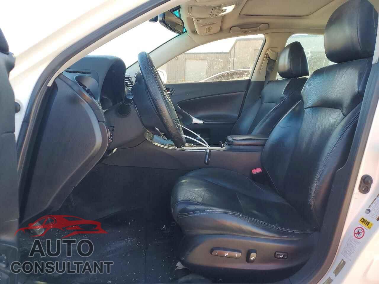 LEXUS IS 2009 - JTHBK262295092590