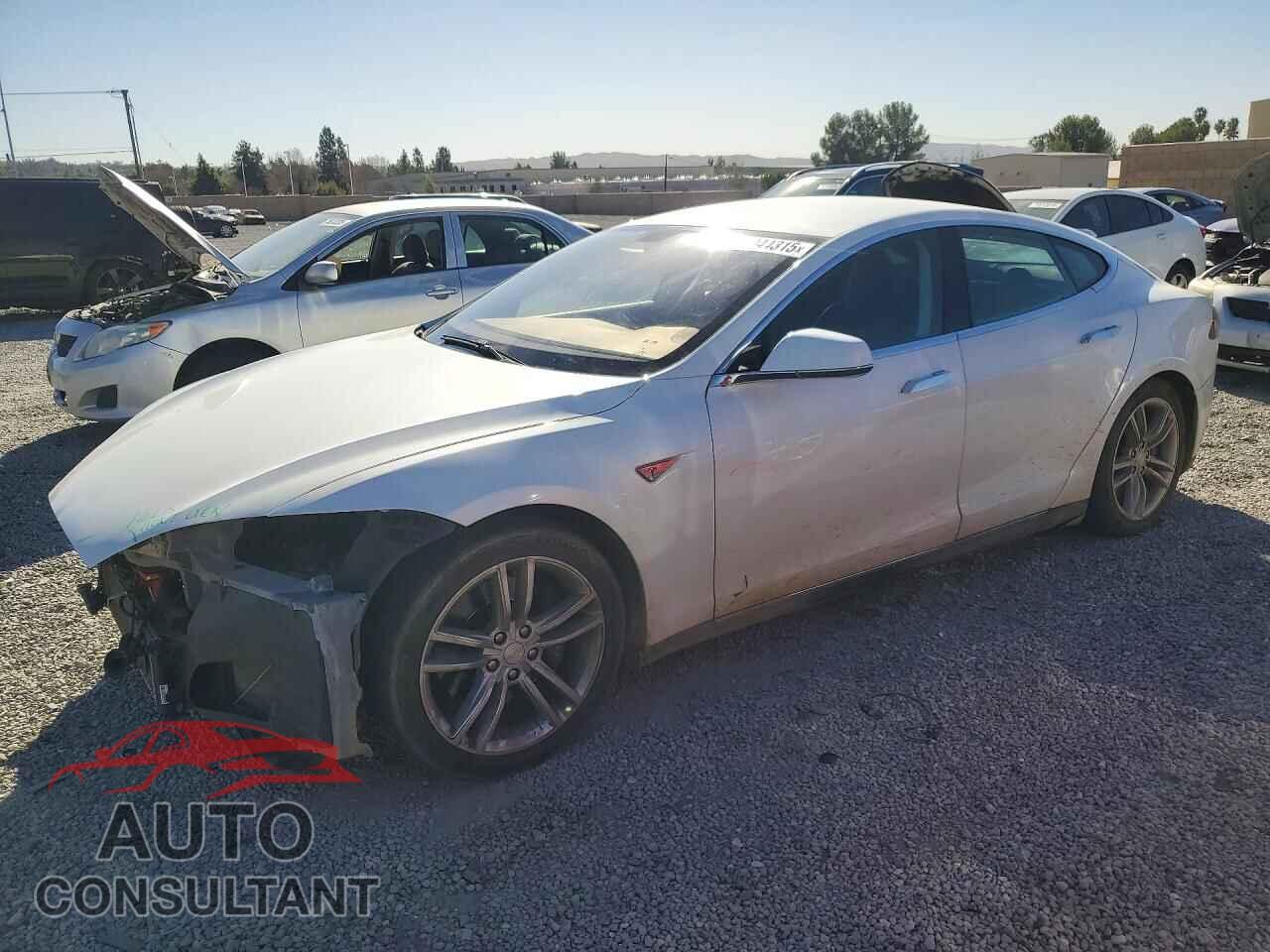 TESLA MODEL S 2013 - 5YJSA1CG4DFP03628
