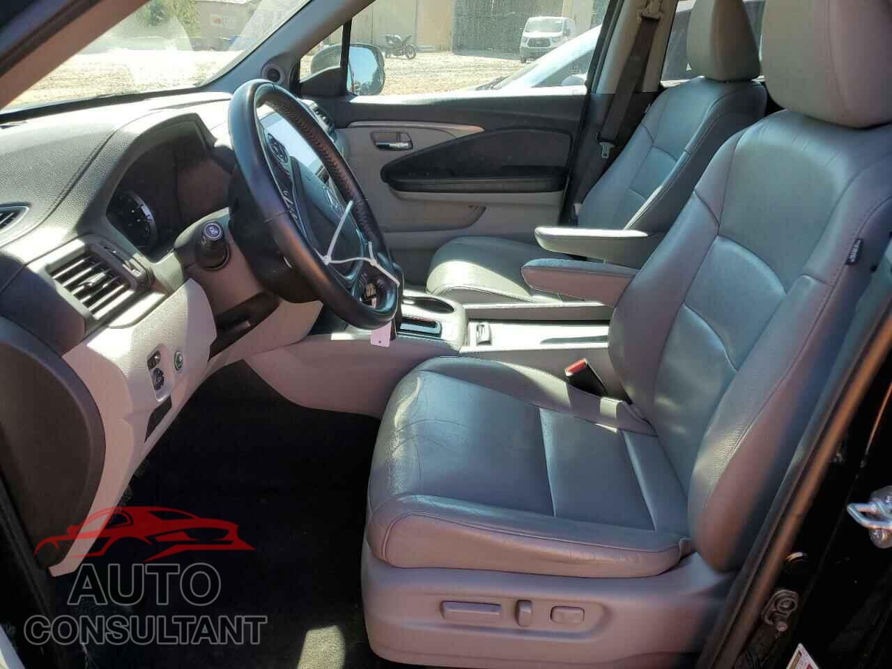 HONDA PILOT 2016 - 5FNYF5H87GB024655