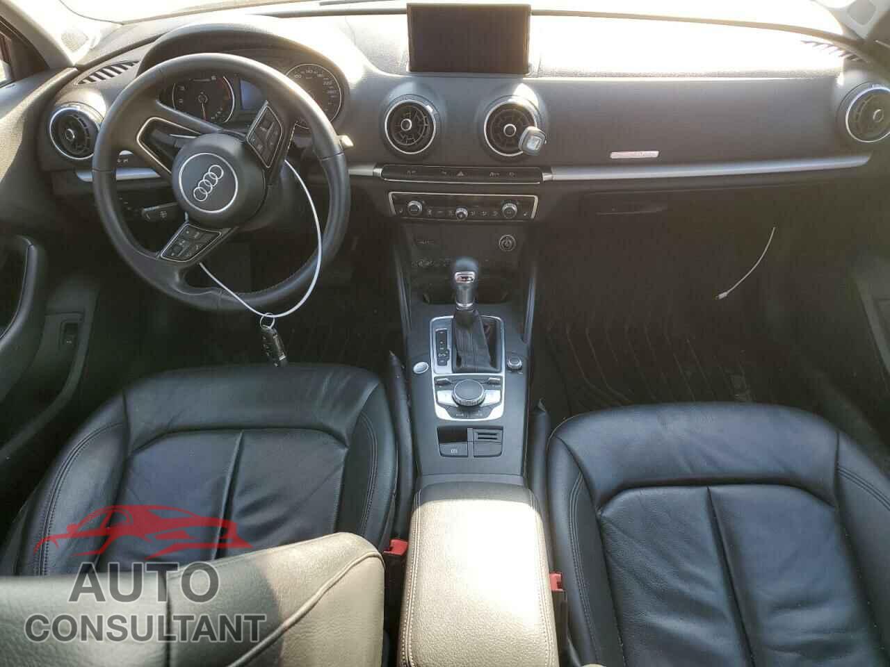 AUDI A3 2019 - WAUBEGFF0K1023982