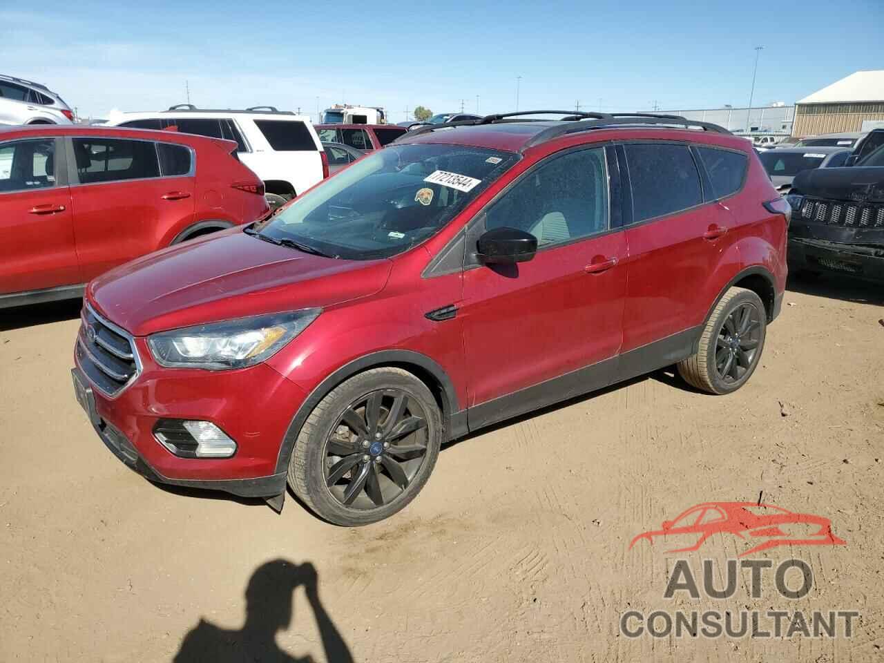 FORD ESCAPE 2018 - 1FMCU9GD7JUC19106