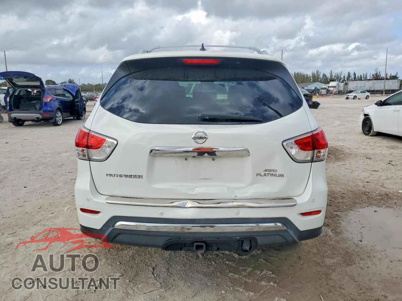 NISSAN PATHFINDER 2013 - 5N1AR2MM9DC641361