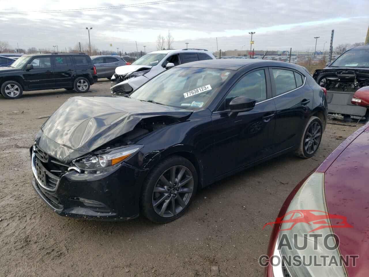 MAZDA 3 2018 - 3MZBN1L34JM260242