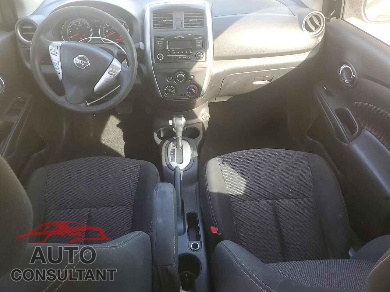 NISSAN VERSA 2017 - 3N1CN7AP3HL828306
