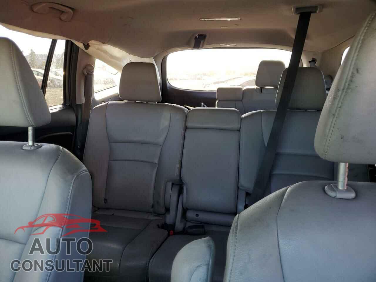 HONDA PILOT 2016 - 5FNYF5H96GB045490