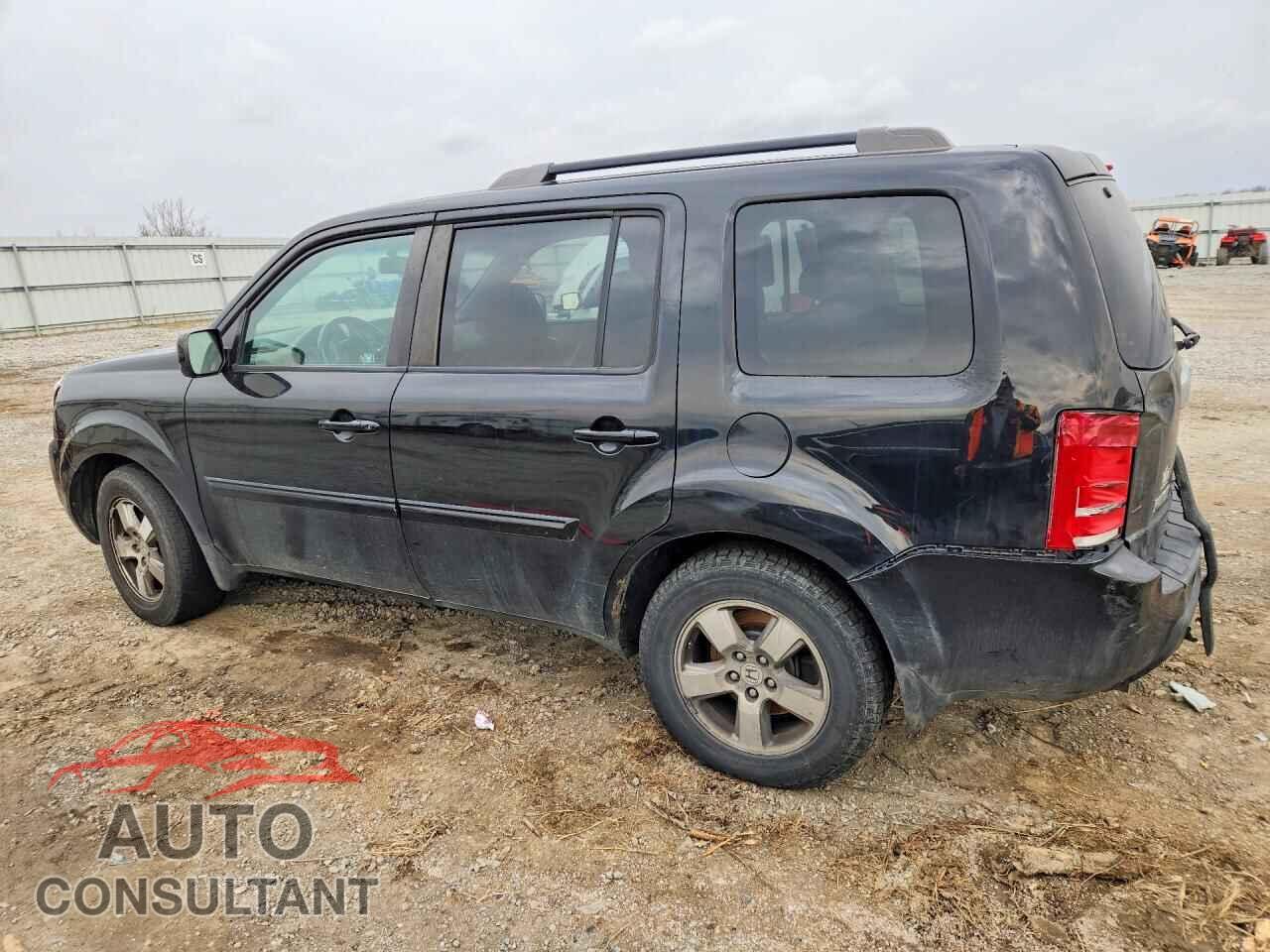 HONDA PILOT 2011 - 5FNYF4H51BB019671