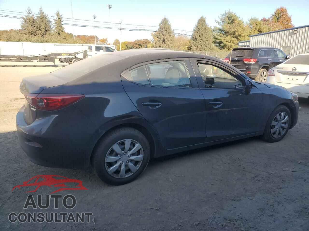 MAZDA 3 2018 - 3MZBN1U76JM165053