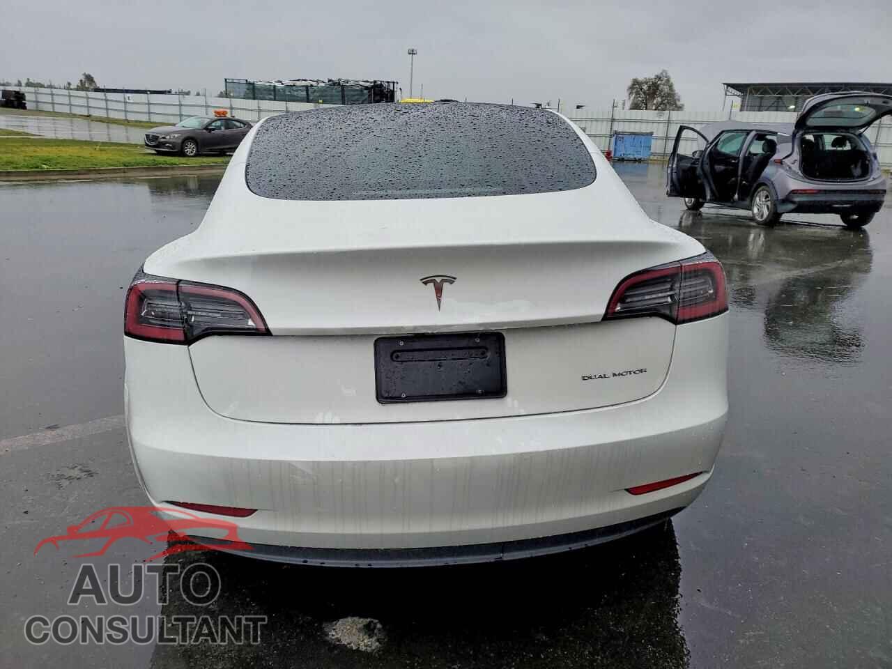 TESLA MODEL 3 2023 - 5YJ3E1EB8PF387570