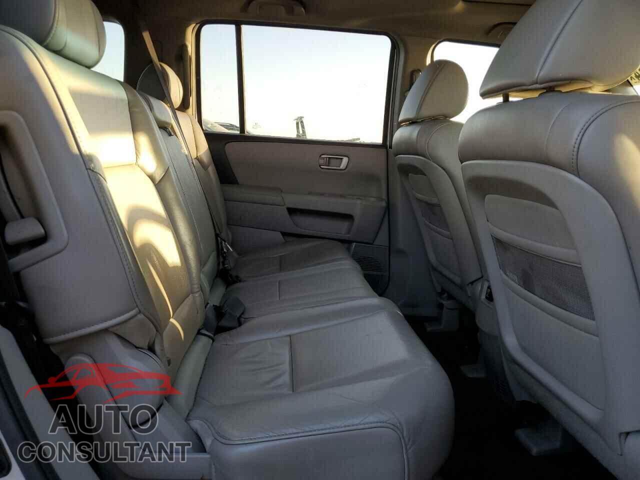HONDA PILOT 2011 - 5FNYF4H75BB074495