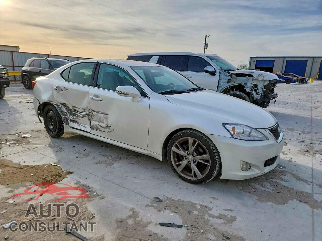 LEXUS IS 2010 - JTHBF5C2XA5125558