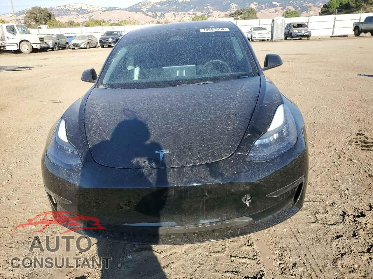 TESLA MODEL 3 2022 - 5YJ3E1EC8NF260677
