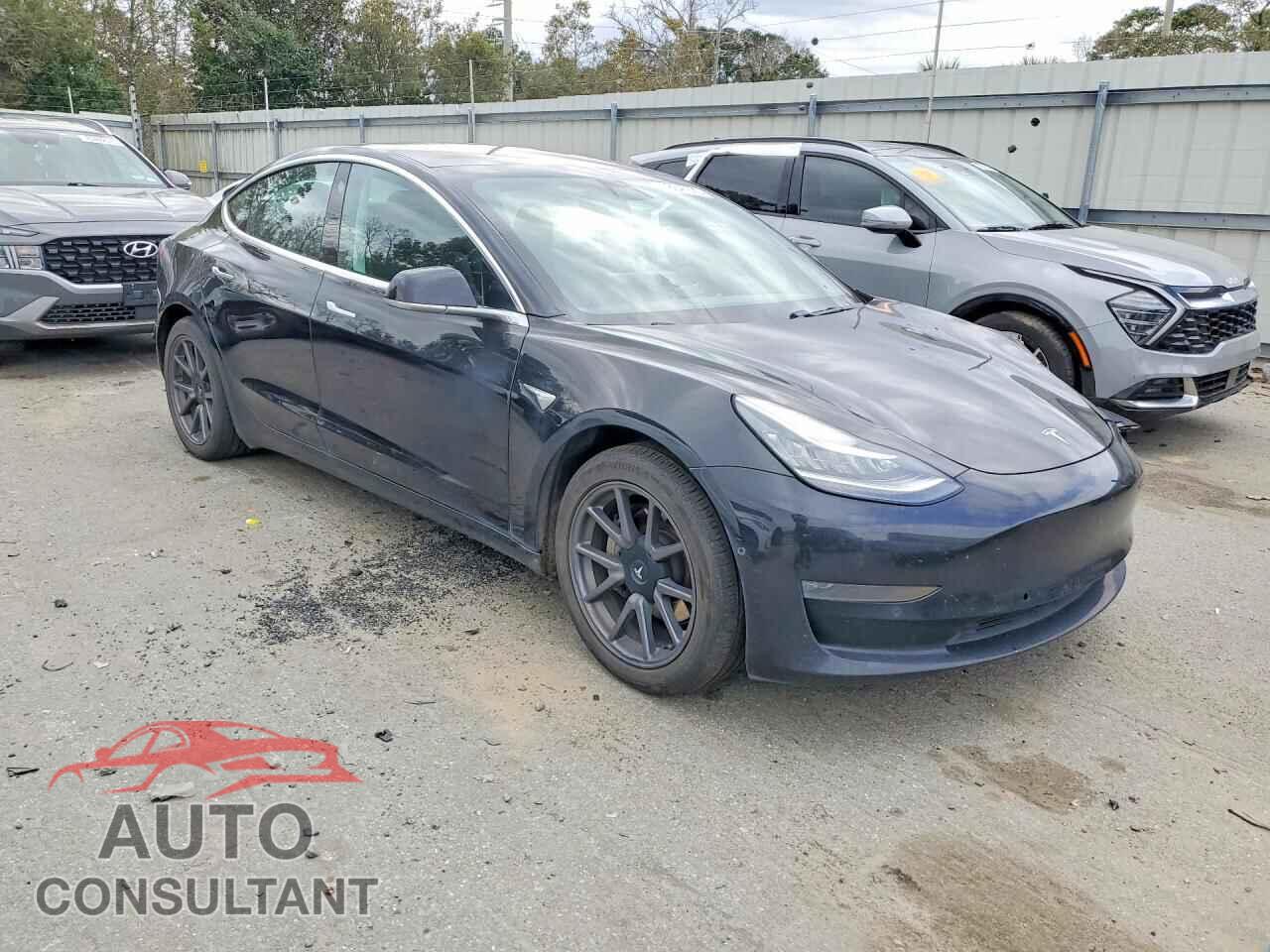 TESLA MODEL 3 2018 - 5YJ3E1EA1JF070261