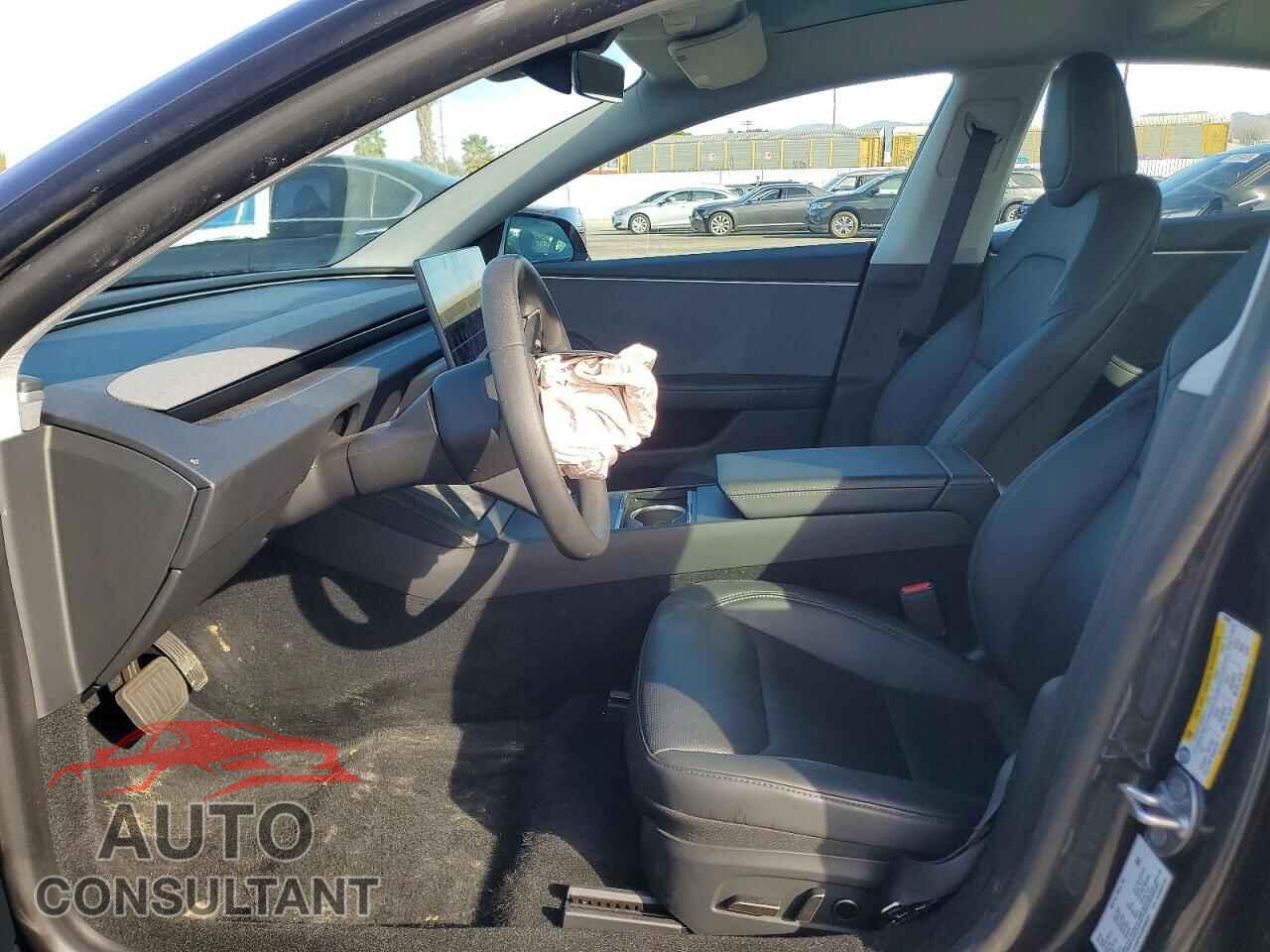 TESLA MODEL 3 2024 - 5YJ3E1EAXRF865031