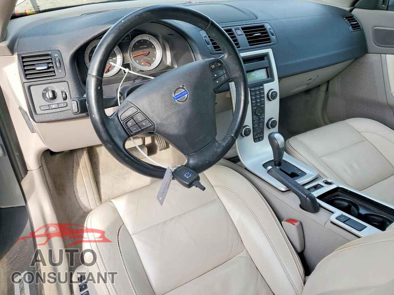 VOLVO C70 2013 - YV1672MC5DJ138729