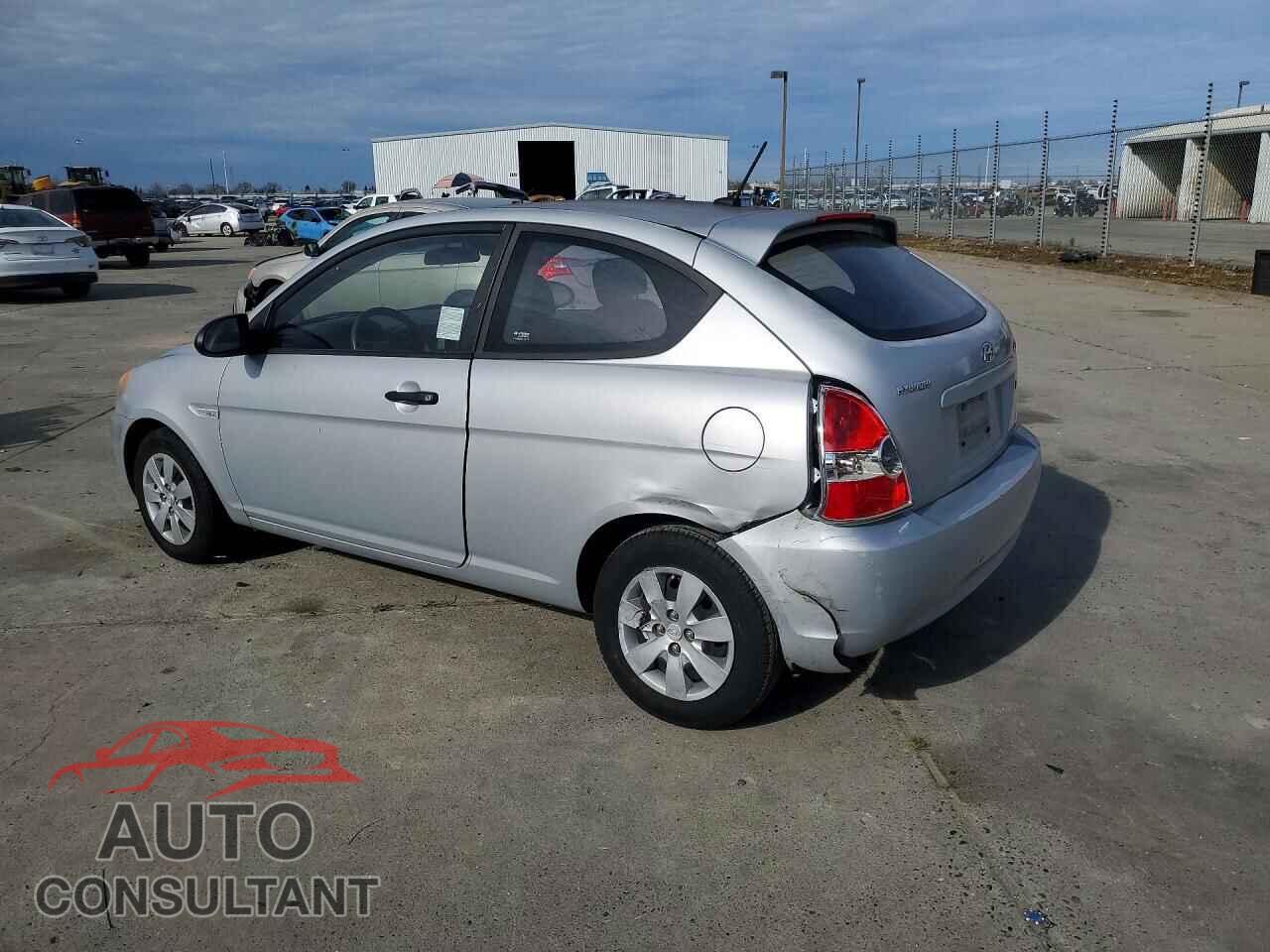 HYUNDAI ACCENT 2009 - KMHCM36C29U138080