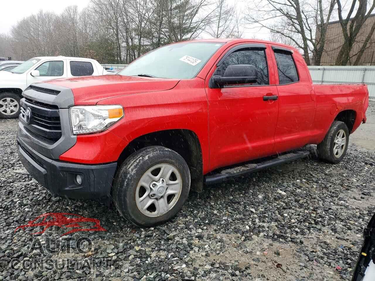 TOYOTA TUNDRA 2015 - 5TFUM5F15FX063193