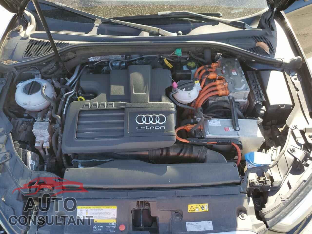 AUDI A3 2017 - WAUTPBFF8HA043990