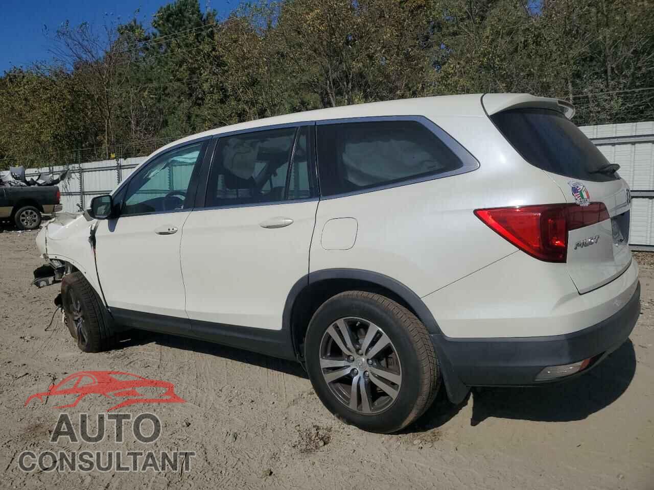 HONDA PILOT 2017 - 5FNYF6H38HB039242