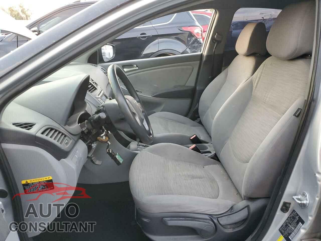 HYUNDAI ACCENT 2018 - KMHCT4AE1GU080901