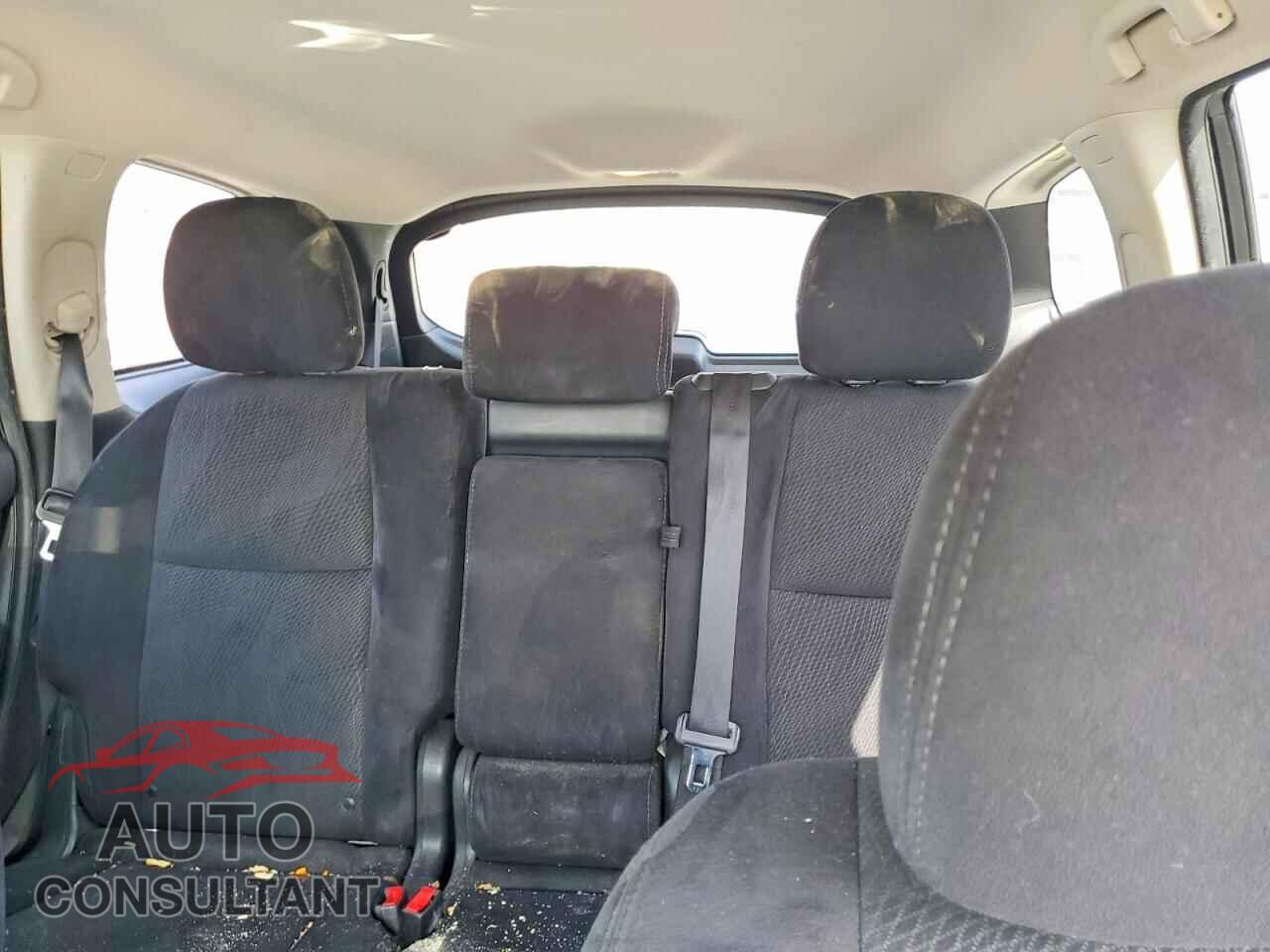 NISSAN PATHFINDER 2015 - 5N1AR2MN2FC701377