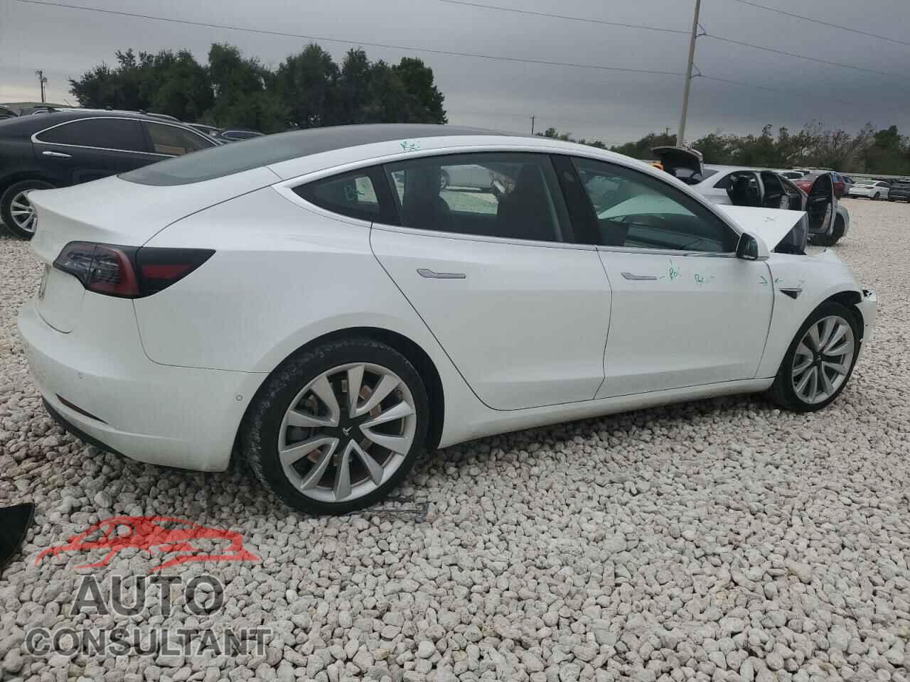TESLA MODEL 3 2018 - 5YJ3E1EA8JF118533