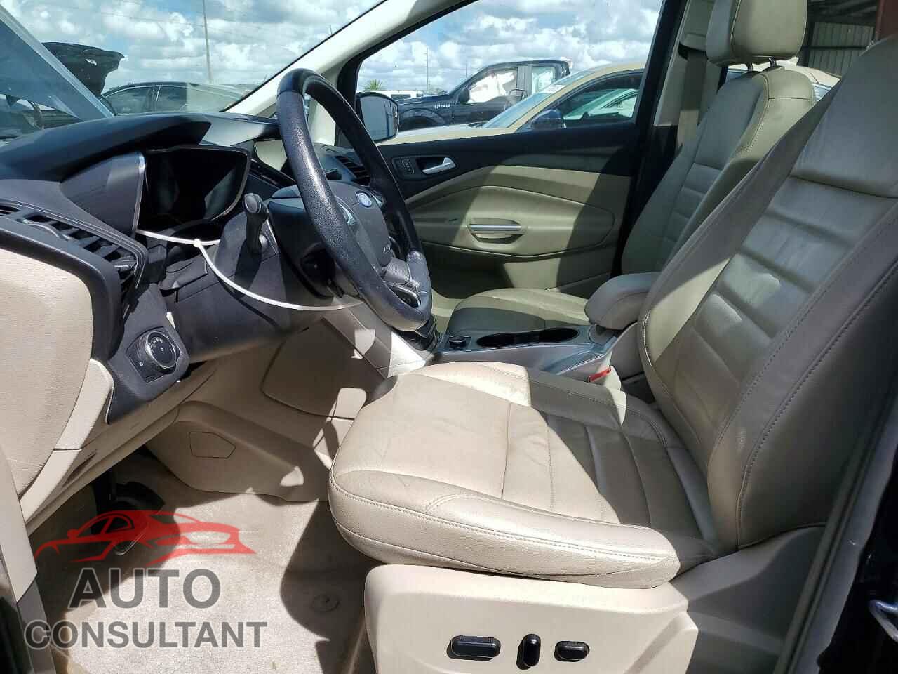FORD CMAX 2015 - 1FADP5BU6FL119209