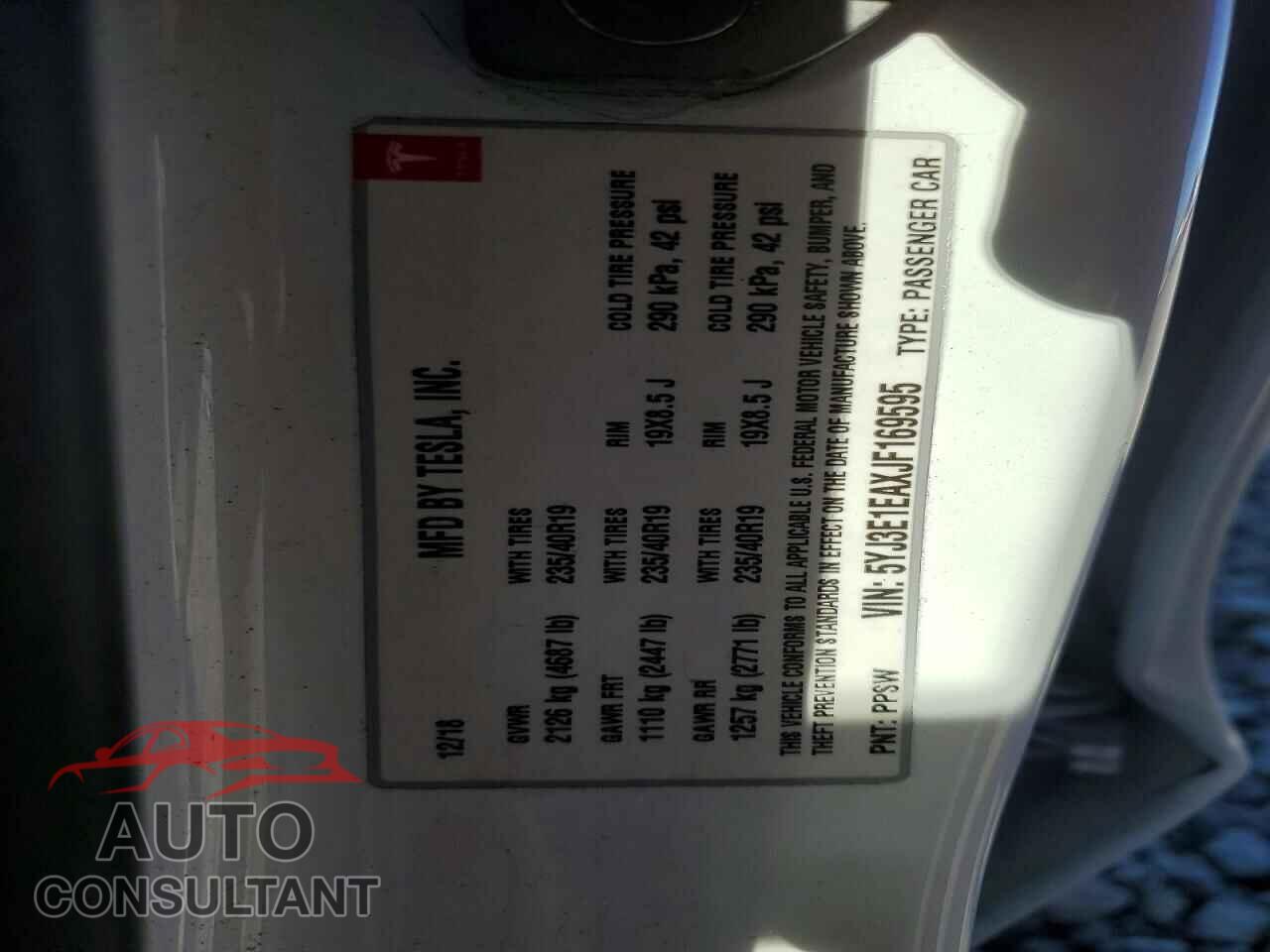 TESLA MODEL 3 2018 - 5YJ3E1EAXJF169595
