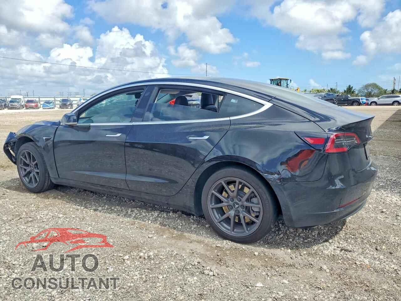 TESLA MODEL 3 2019 - 5YJ3E1EA6KF399751
