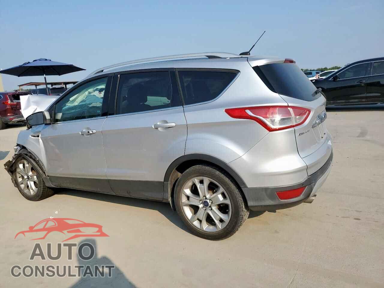 FORD ESCAPE 2015 - 1FMCU0J90FUB18688