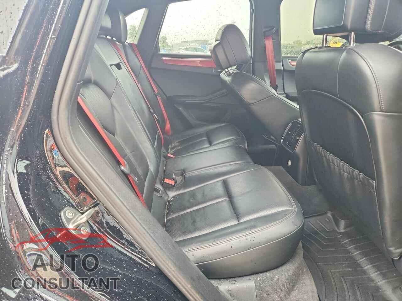PORSCHE MACAN 2017 - WP1AB2A57HLB10847