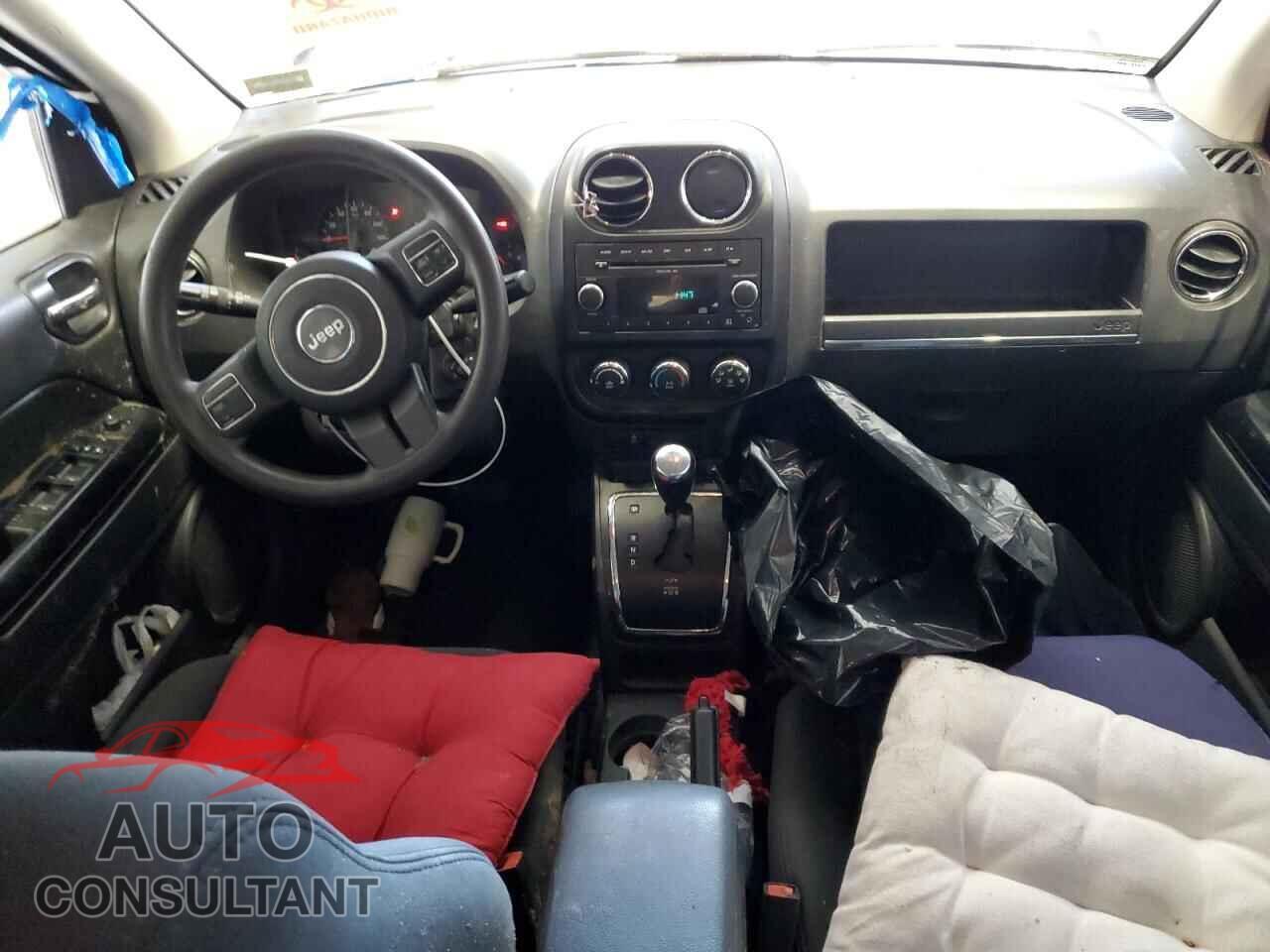 JEEP COMPASS 2011 - 1J4NF1FB1BD135111