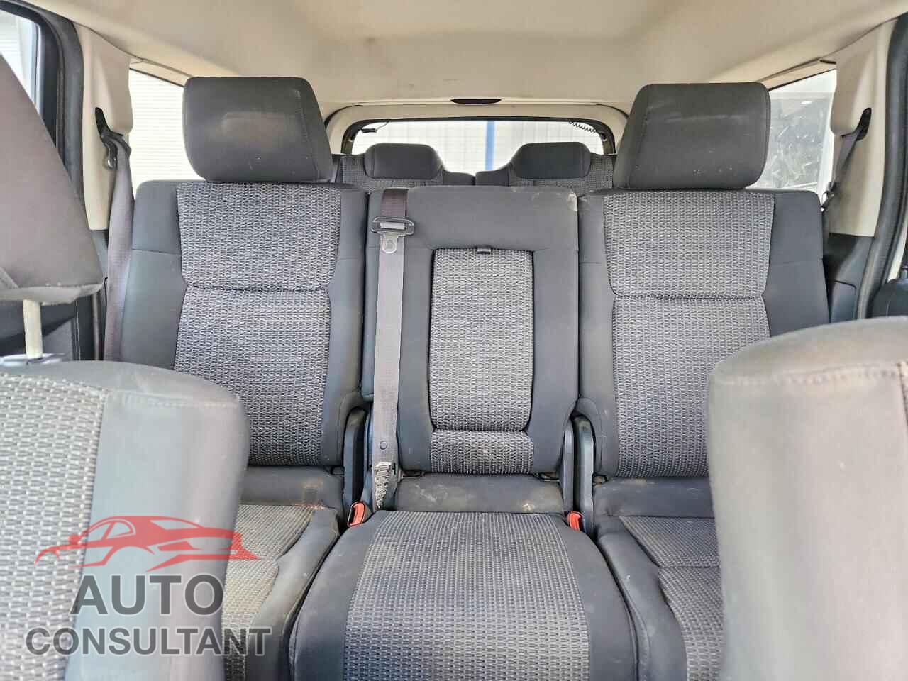 JEEP COMMANDER 2010 - 1J4RH4GK5AC101687