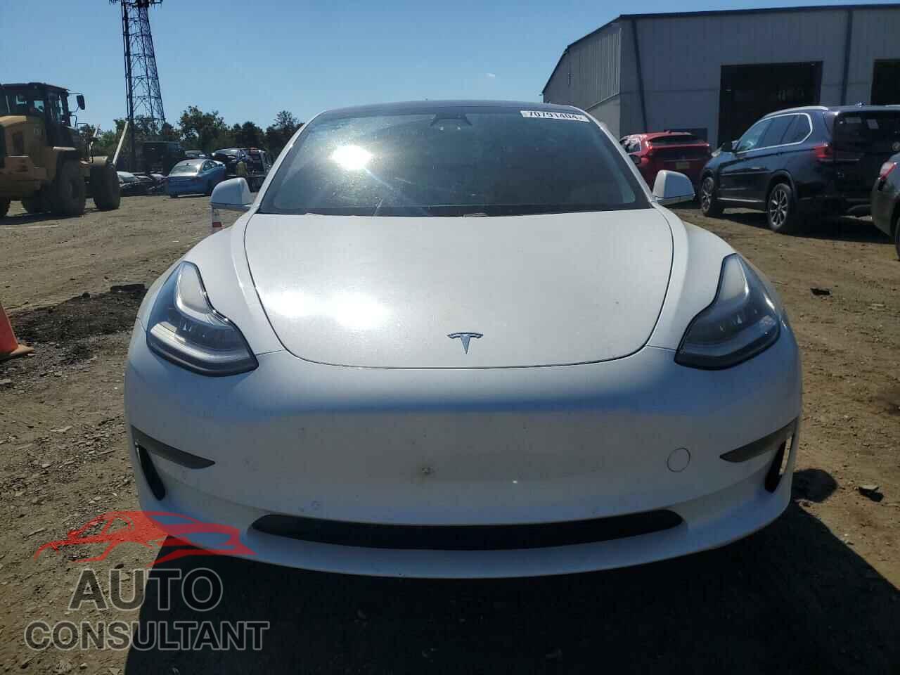 TESLA MODEL 3 2019 - 5YJ3E1EA7KF484288