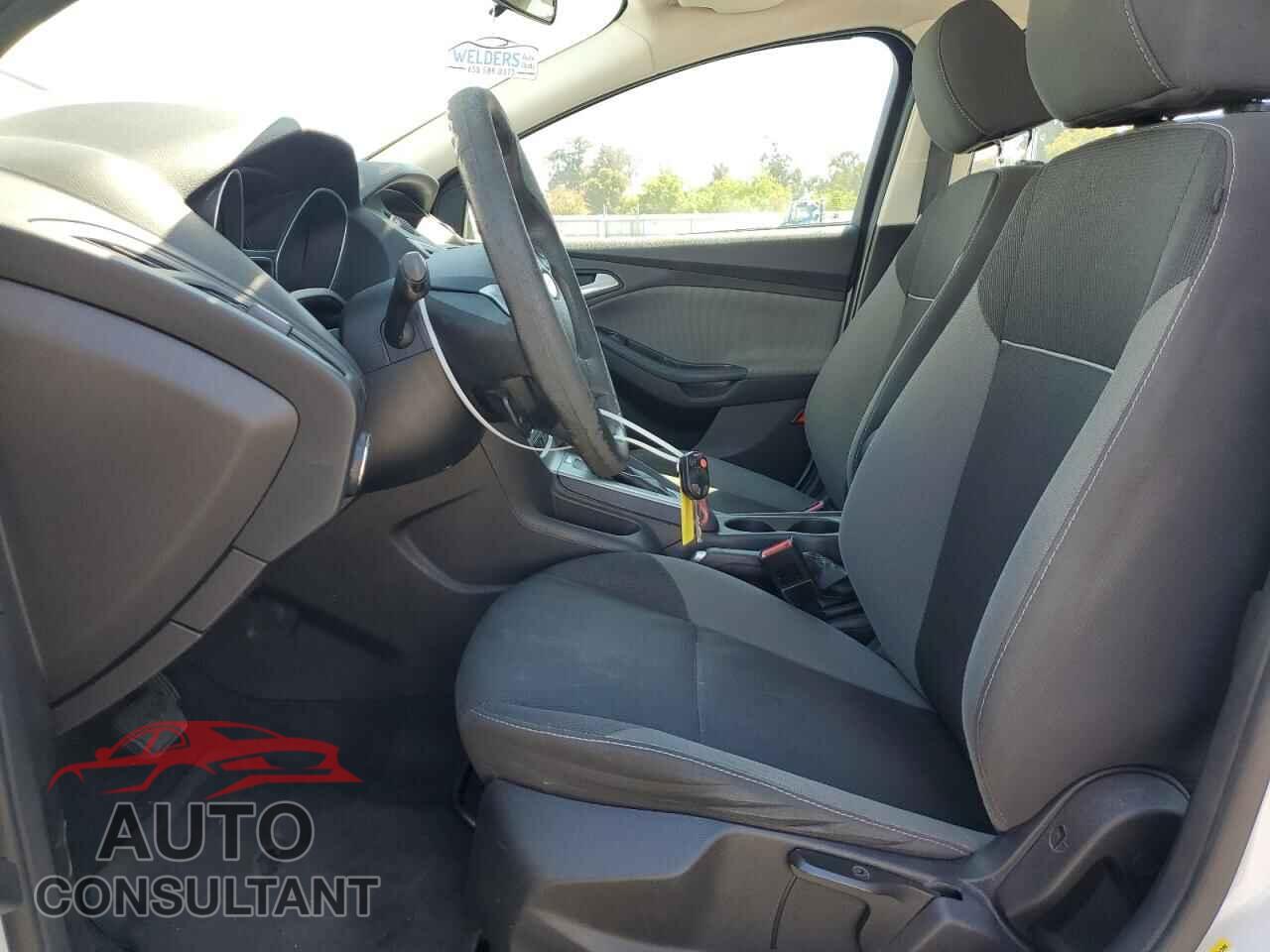 FORD FOCUS 2014 - 1FADP3F22EL199295