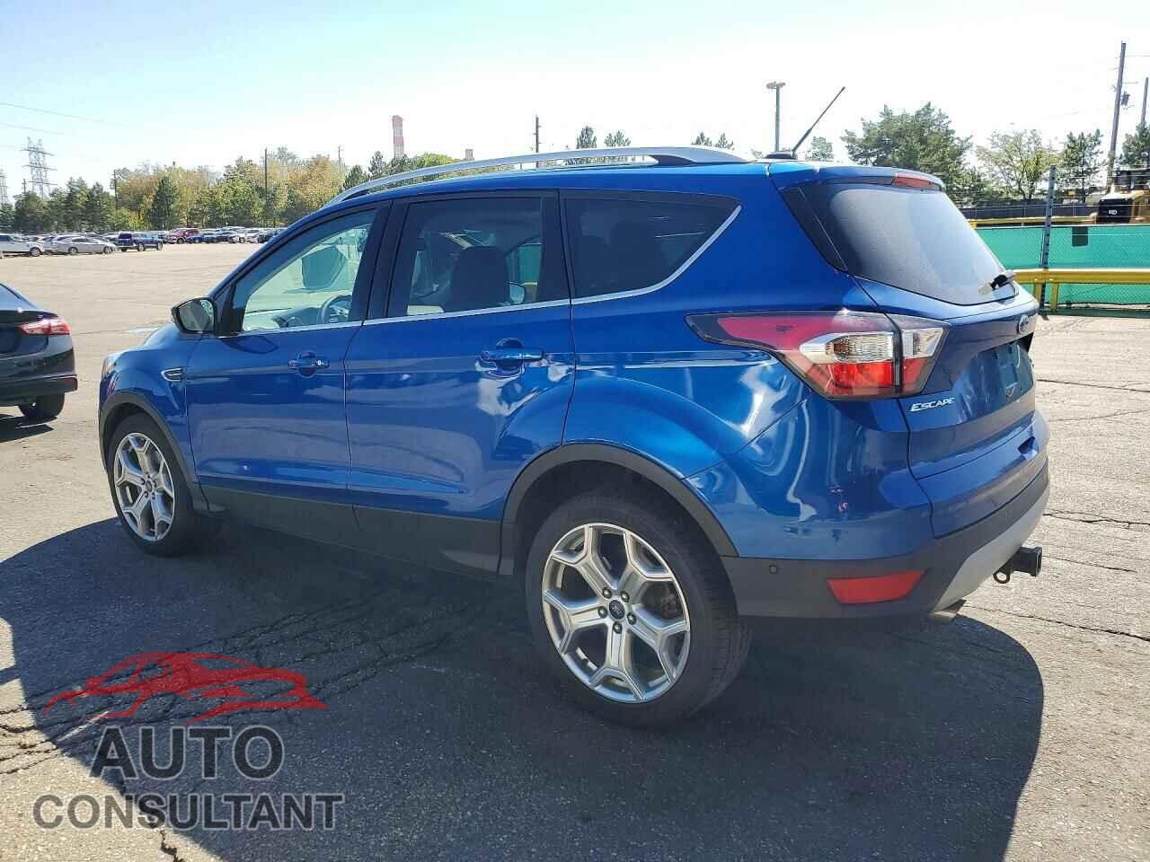 FORD ESCAPE 2017 - 1FMCU9J95HUB43612