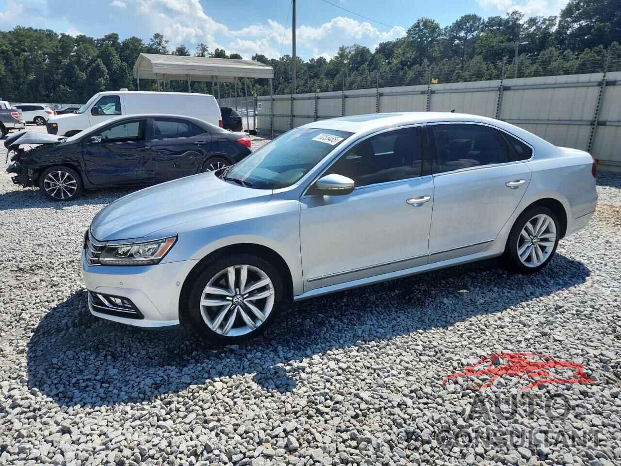 VOLKSWAGEN PASSAT 2017 - 1VWCT7A38HC032434
